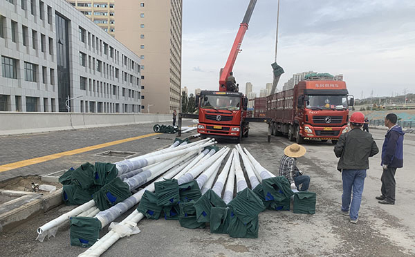 青松路街道太阳能路灯灯杆垂直度矫正方法与维护