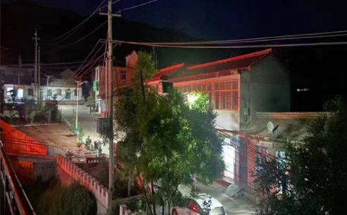 青松路街道太阳能路灯在暴雪天气下的应对策略