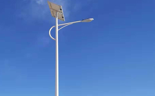 均匀度0.4与0.6差距多大？青松路街道太阳能路灯配光指南