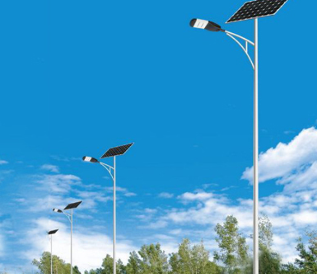 青松路街道太阳能路灯维护时，这些细节别忽略！